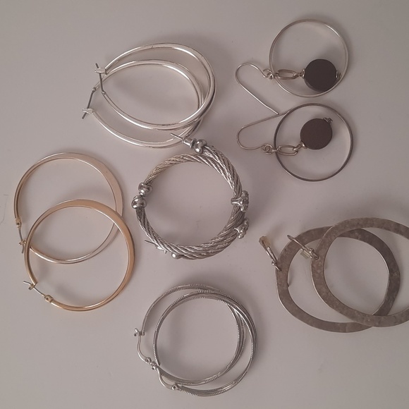 Womens assorted hoop earrings - Picture 4 of 4